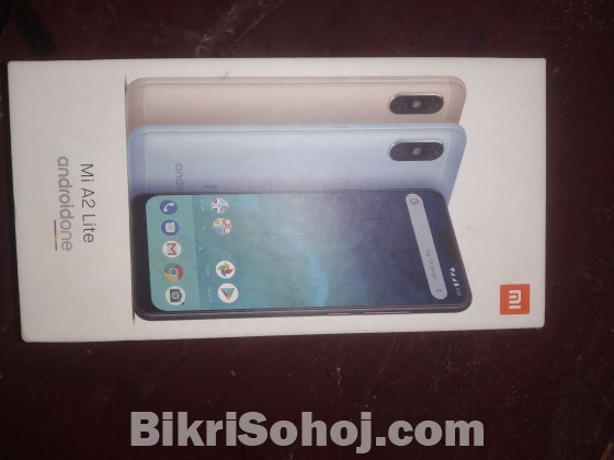 Xiaomi: redmi MI A2 Lite,Ram/Rom:3/32, Battery:4000mah